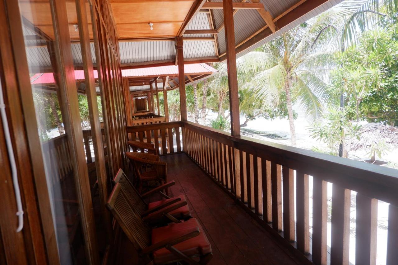 Wakatobi Patuno Diving And Beach Resort By Sahid Wanci Zewnętrze zdjęcie