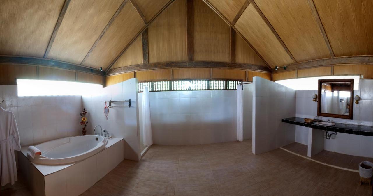 Wakatobi Patuno Diving And Beach Resort By Sahid Wanci Zewnętrze zdjęcie